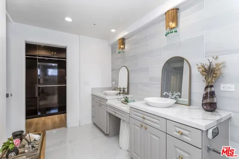 $2,195,000 | 508 Pier Avenue, Unit 4, Santa Monica, CA 90405