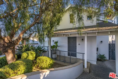 $2,195,000 | 508 Pier Avenue, Unit 4, Santa Monica, CA 90405