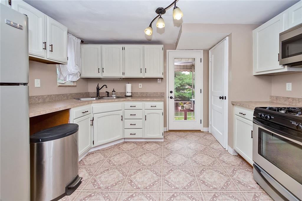 1145 West 11th Street McKees Rocks, PA 15136 - Photo 8 of 22 Gallery Image 8