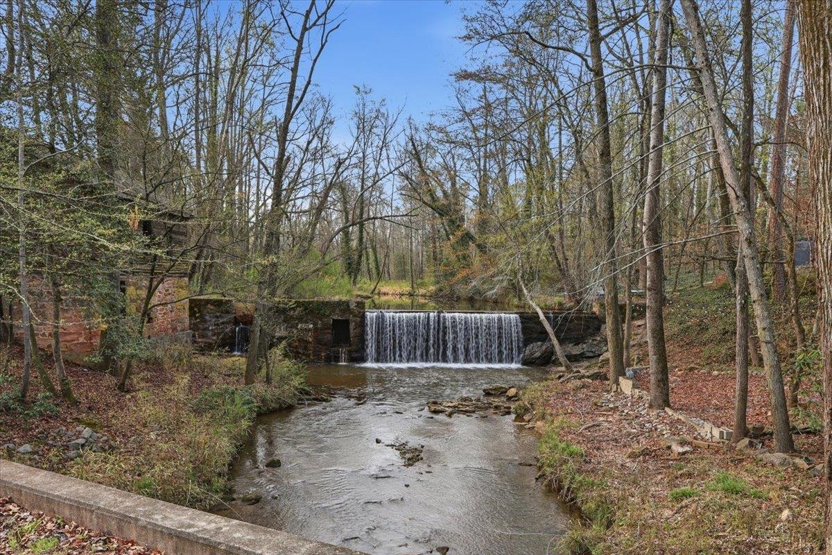 100 Holly Road Taylors, SC 29687 - Photo 32 of 33