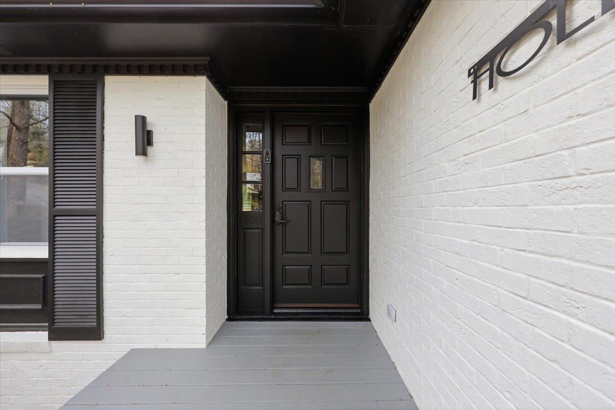 100 Holly Road Taylors, SC 29687 - Photo 4 of 33