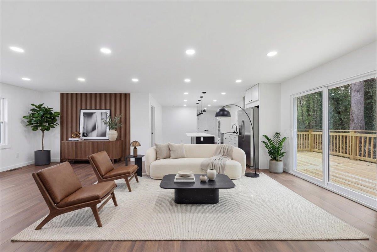 100 Holly Road Taylors, SC 29687 - Photo 10 of 33