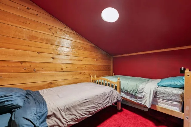 a bed room with a bed