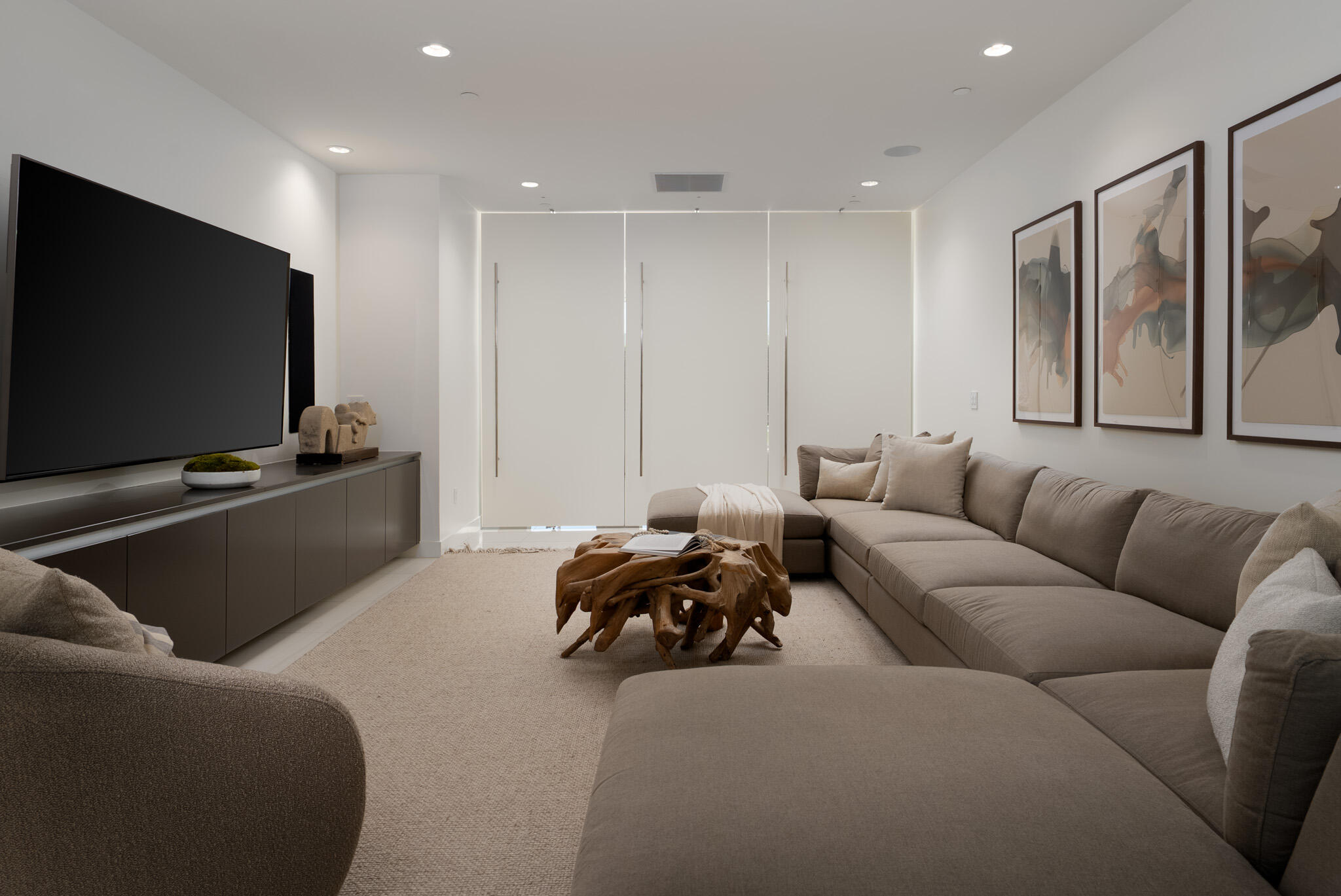 3088 Linea Ter. Palm Springs, CA 92264 - Photo 17 of 57 .