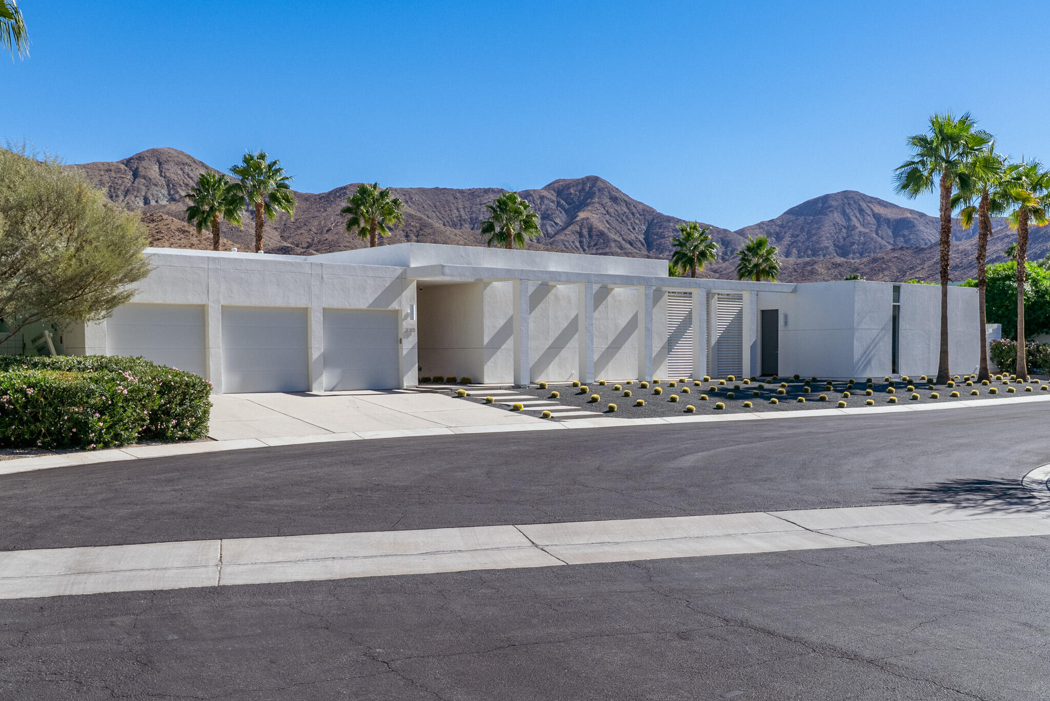 3088 Linea Ter. Palm Springs, CA 92264 - Photo 49 of 57 .