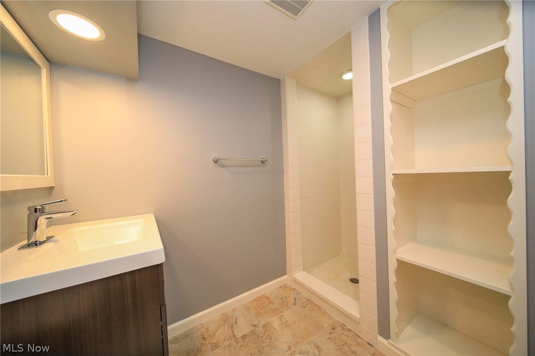 739 Edgewood Road Cleveland, OH 44143 - Photo 13 of 27 Gallery Image 13
