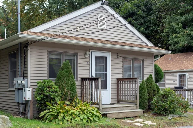 $1,000 | 2840 Hartford Avenue, Unit A, Johnston, RI 02919