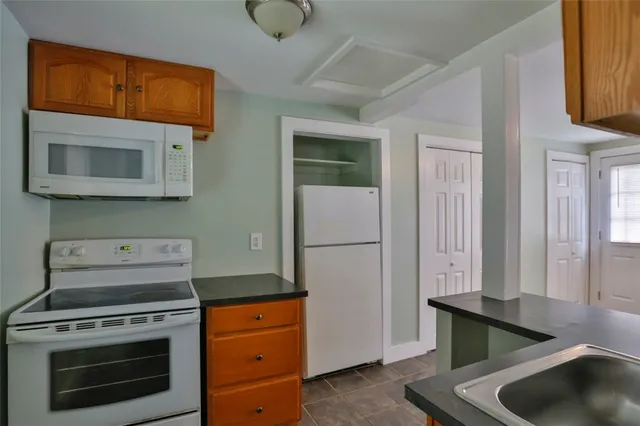 $1,000 | 2840 Hartford Avenue, Unit A, Johnston, RI 02919