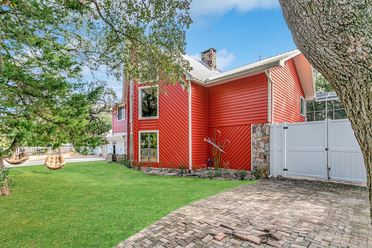 4 Santa Maria Lane St. Augustine, FL 32080 - Photo 5 of 35 a front view of house with garden