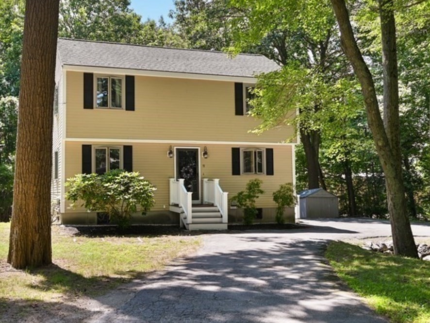 11 Elginwood Road Peabody, MA 01960 - Photo 1 of 27