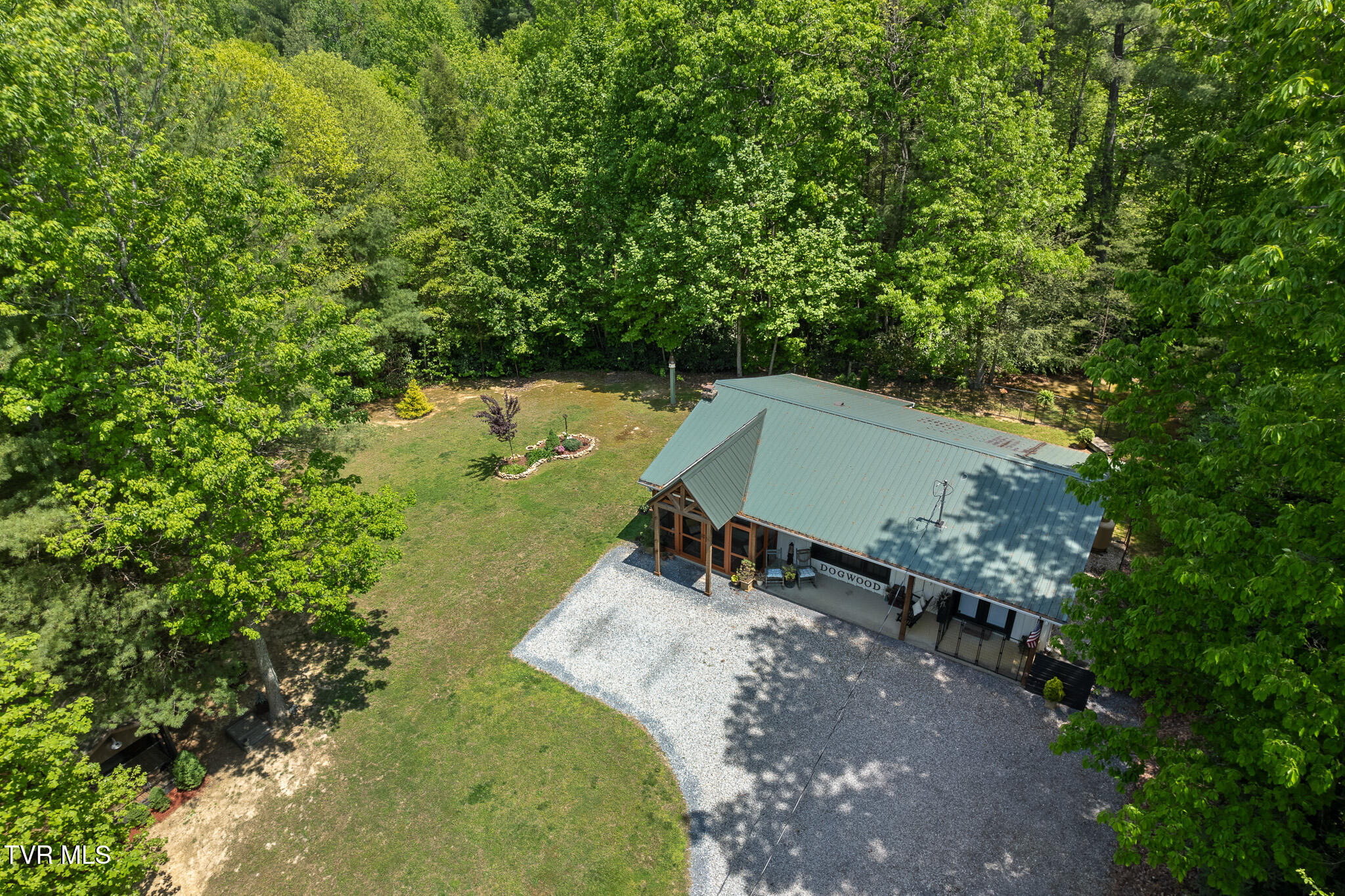 405 Morgan Branch Lane Chuckey, TN 37641 - Photo 3 of 32 Morgan Branch Rd 3