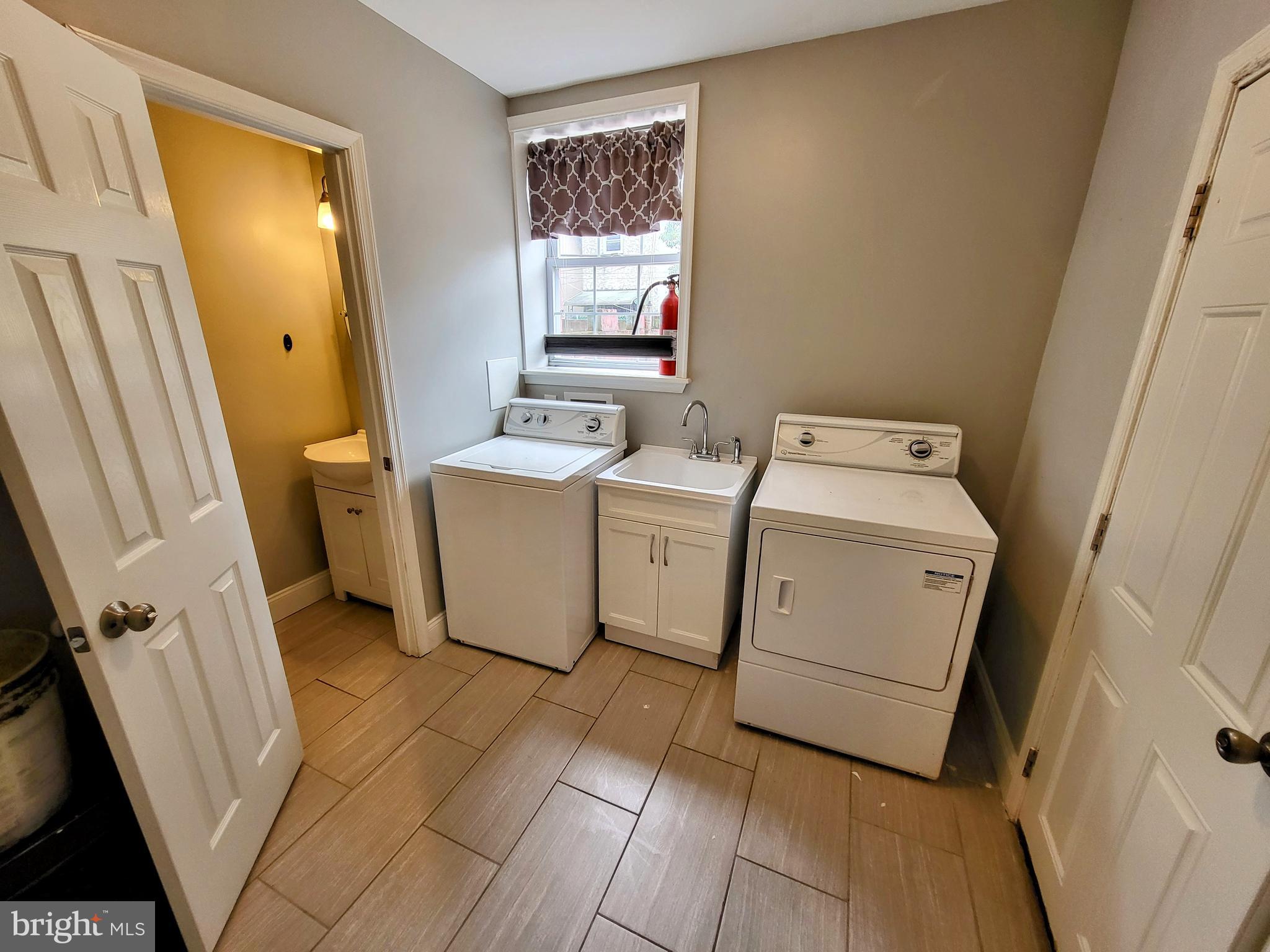 2237 Federal Street Philadelphia, PA 19146 - Photo 6 of 27