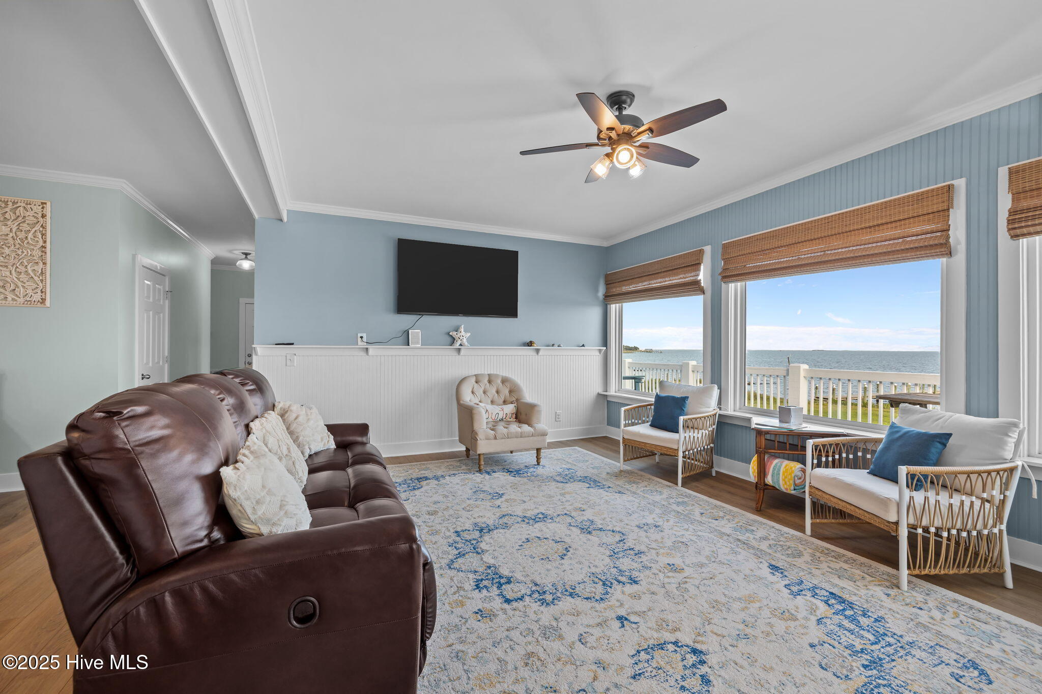 216 Styron Creek Road Sealevel, NC 28577 - Photo 12 of 66 Living Room