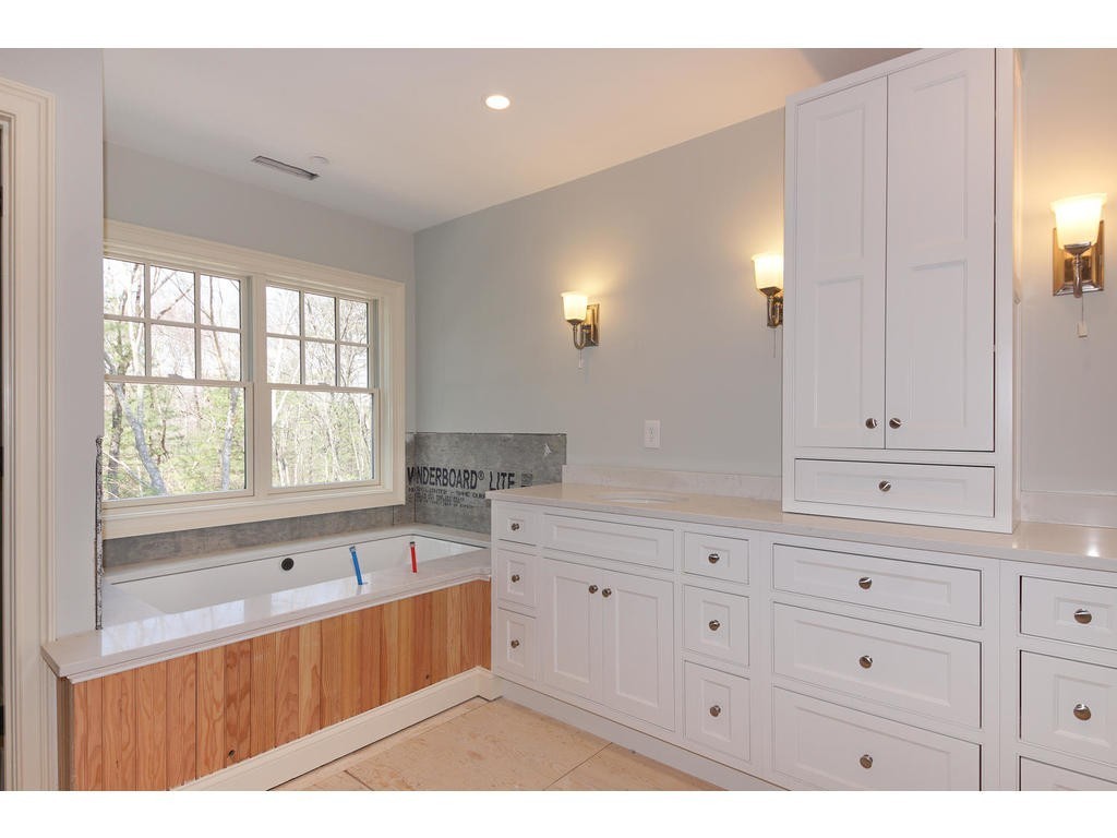 201 Hanover Road Carlisle, MA 01741 - Photo 17 of 30 Gallery Image 17