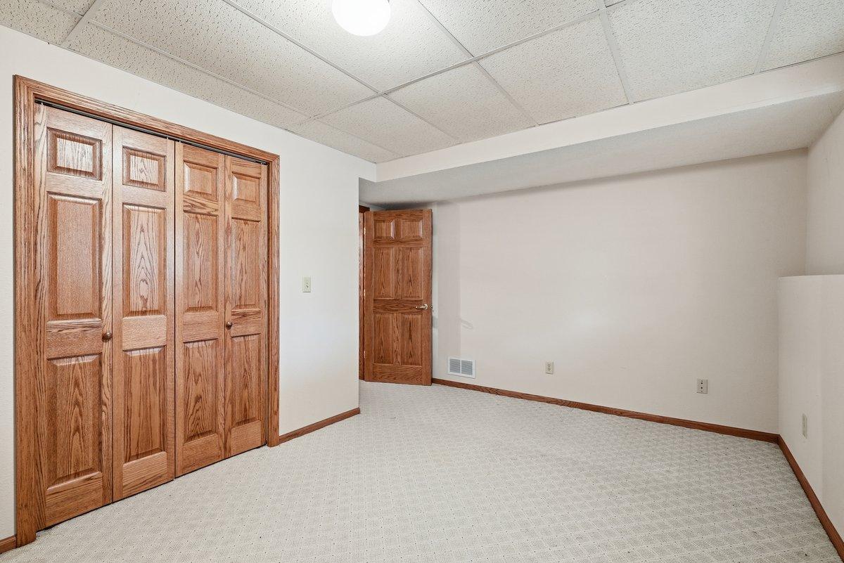 208 Country Oaks Road River Falls, WI 54022 - Photo 23 of 36