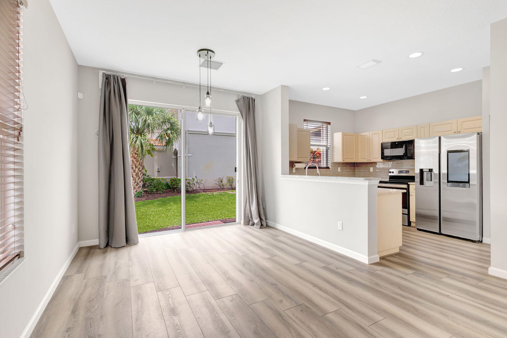 6132 Seminole Gardens Circle Riviera Beach, FL 33418 - Photo 13 of 63 10-web-or-mls-5D1A6654