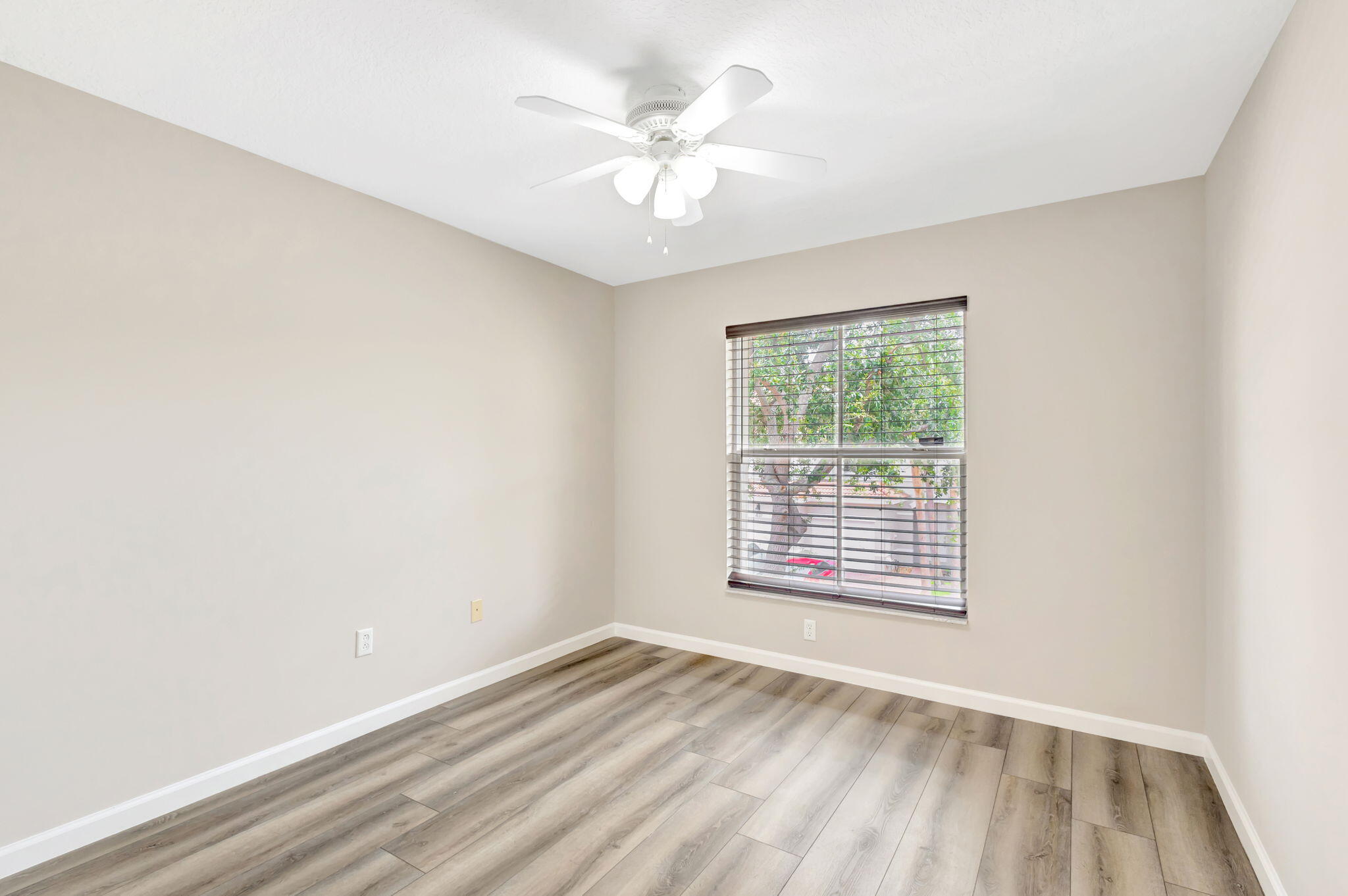 6132 Seminole Gardens Circle Riviera Beach, FL 33418 - Photo 30 of 63 24-web-or-mls-5D1A6724
