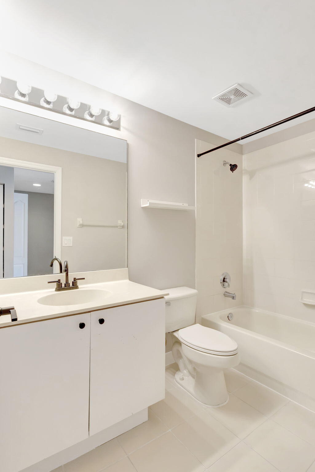 6132 Seminole Gardens Circle Riviera Beach, FL 33418 - Photo 33 of 63 29-web-or-mls-5D1A6744