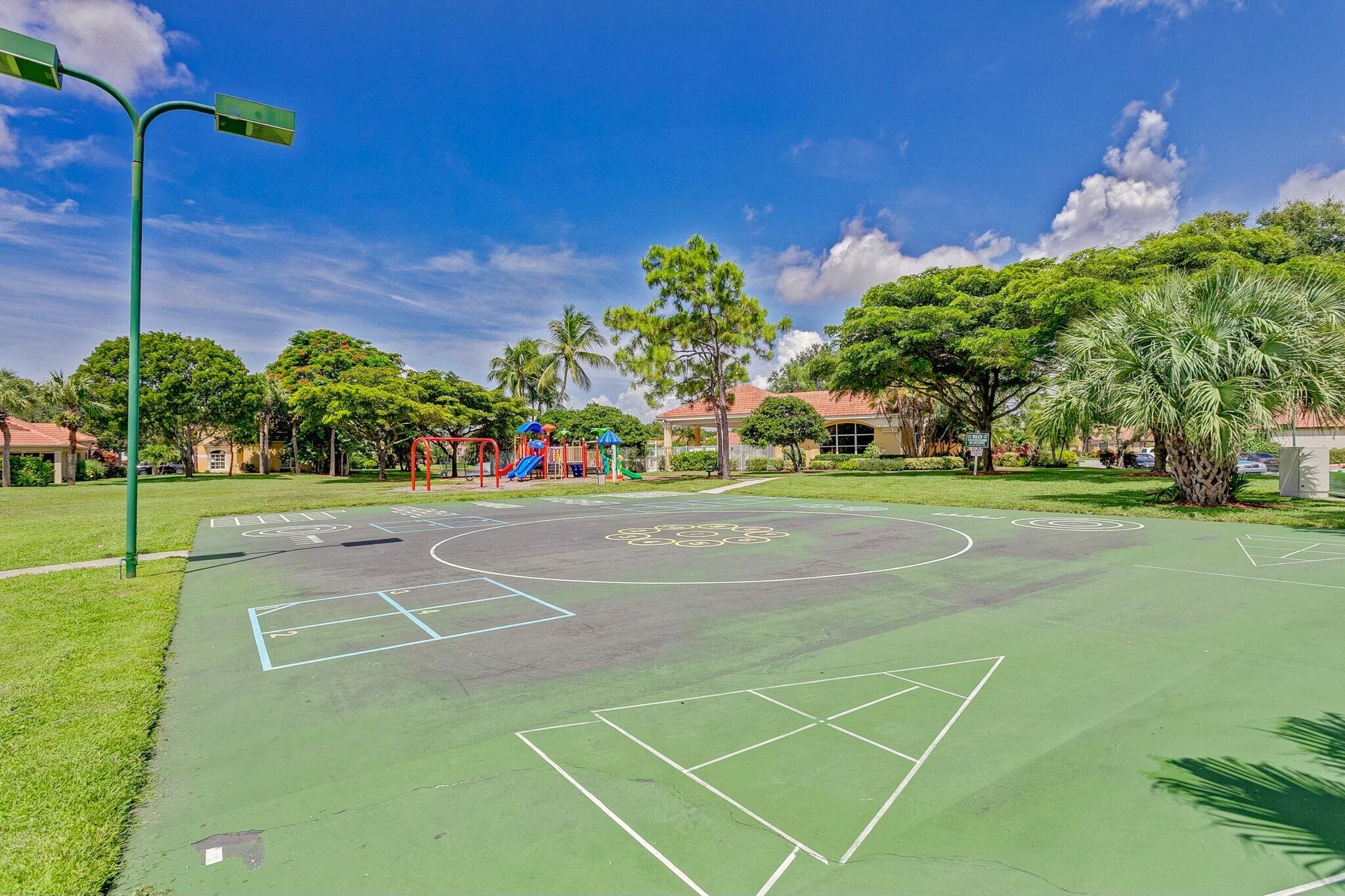 6132 Seminole Gardens Circle Riviera Beach, FL 33418 - Photo 46 of 63 tempImageySiR2c