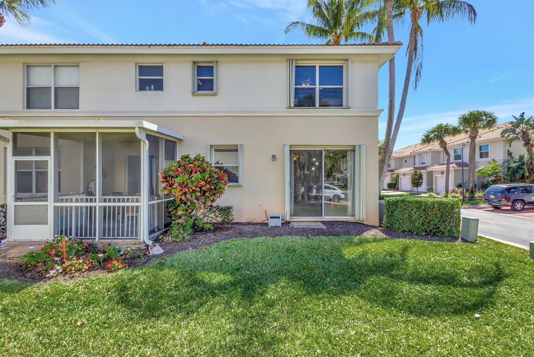 6132 Seminole Gardens Circle Riviera Beach, FL 33418 - Photo 6 of 63 tempImagef6iqSs