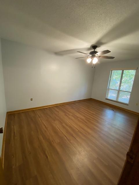 7928 Castlecomb Road Powell, TN 37849 - Photo 15 of 36 IMG_4988