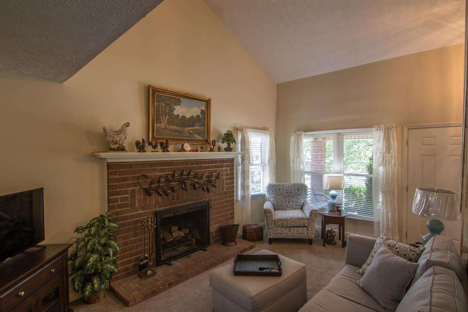 313 Squires Road Lexington, KY 40515 - Photo 8 of 37 Photo 8