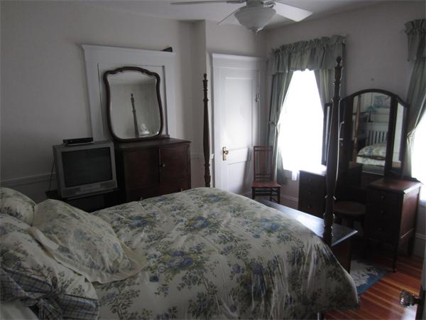 153 Oakley Road, Unit 153 Belmont, MA 02478 - Photo 11 of 20 Gallery Image 11