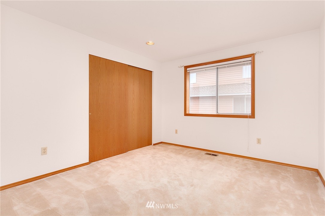 1835 Northeast 29th Court Renton, WA 98056 - Photo 17 of 23 Gallery Image 17