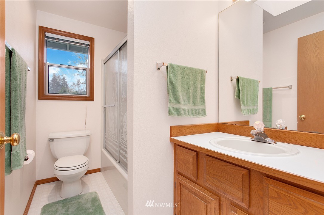 1835 Northeast 29th Court Renton, WA 98056 - Photo 19 of 23 Gallery Image 19