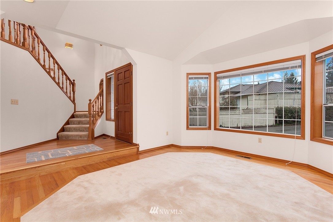 1835 Northeast 29th Court Renton, WA 98056 - Photo 4 of 23 Gallery Image 4