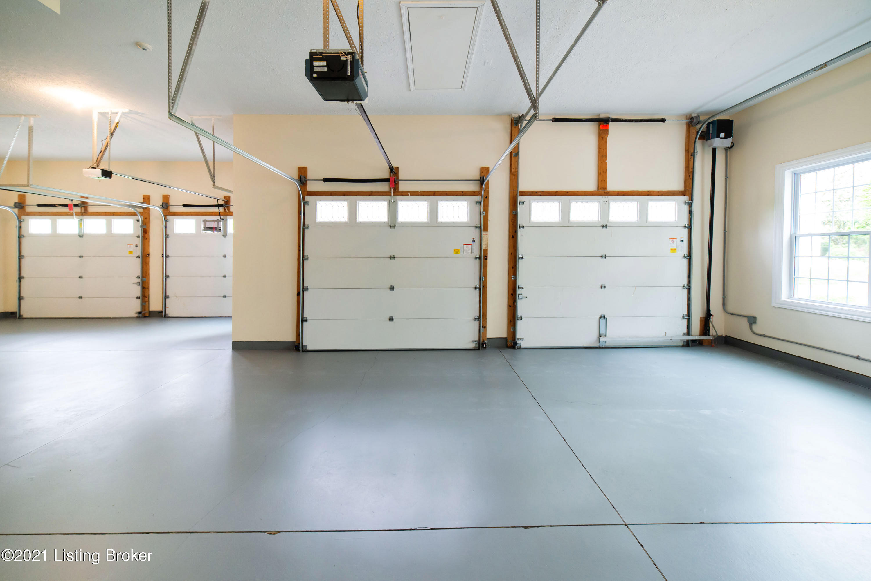 1306 Ridge Pointe Goshen, KY 40026 - Photo 12 of 111 Fabulous Garage!