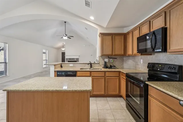 $284,900 | 709 Westwood Court, Anna, TX 75409