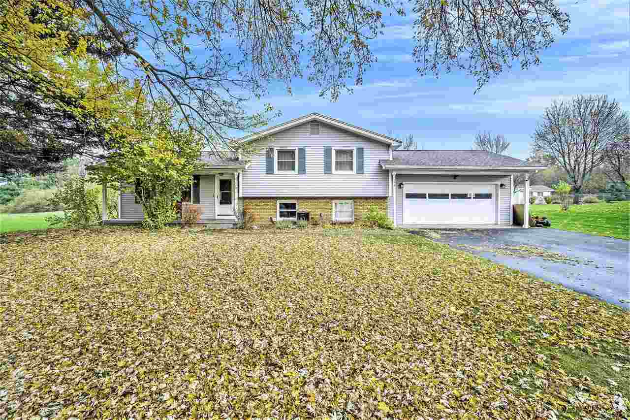 5698 Apple Valley Road Williamsburg, MI 49690 - Photo 34 of 39 1894921-33.JPG
