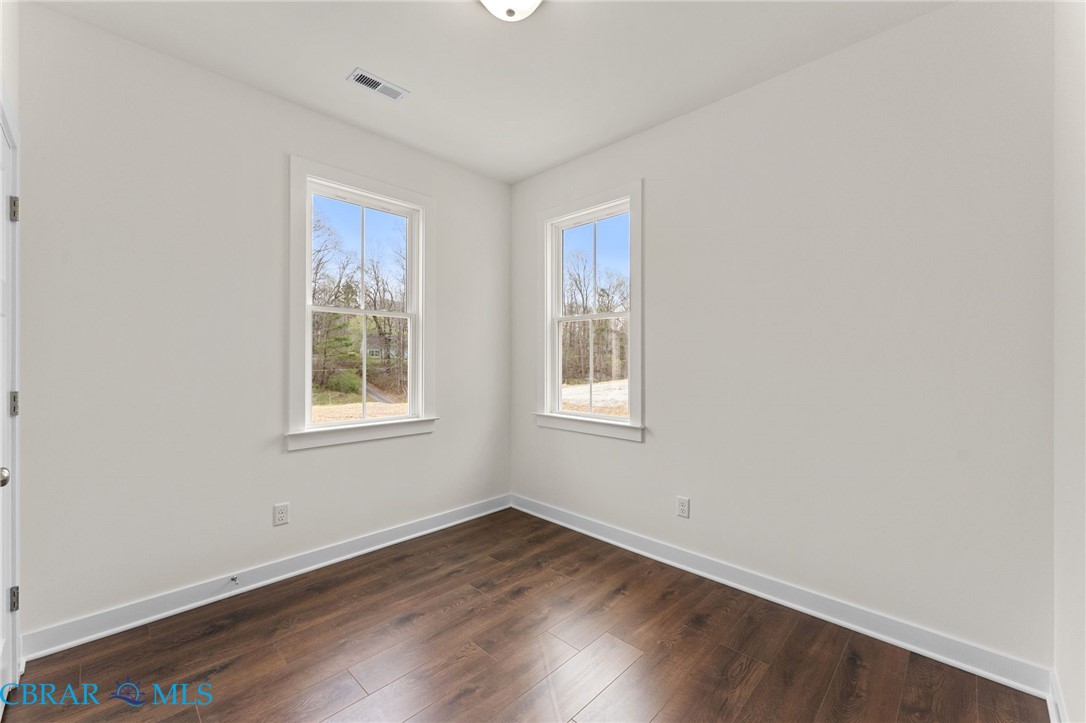8986 Marlfield Road Gloucester, VA 23061 - Photo 15 of 34