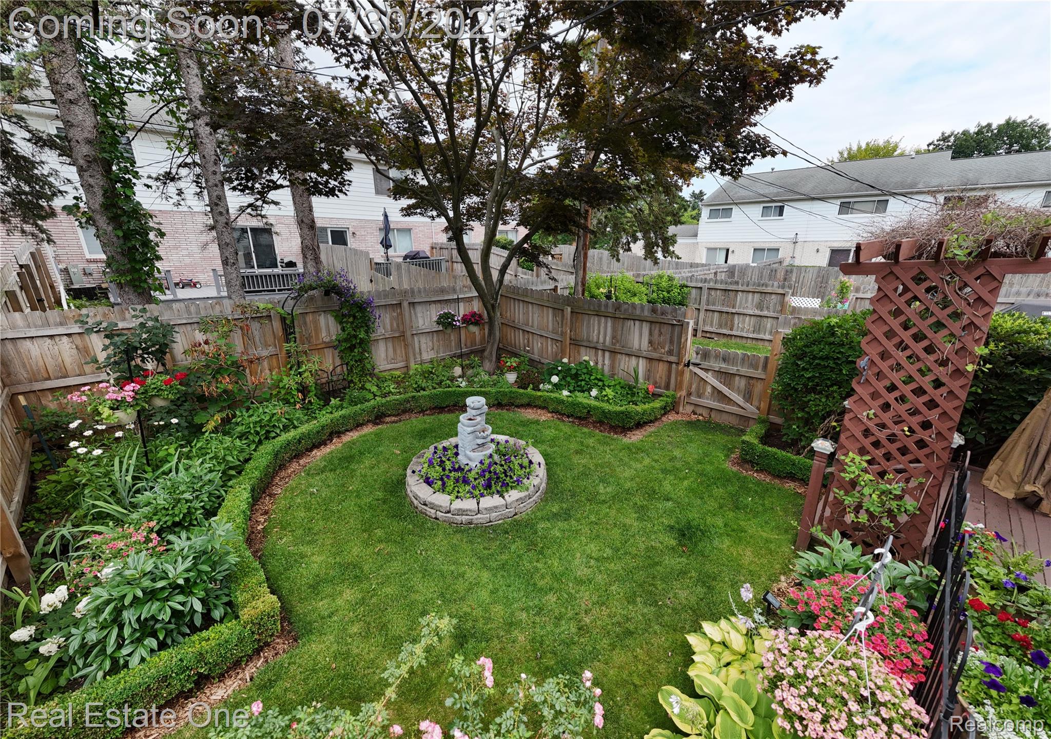 99 Manor Way Rochester, MI 48309 - Photo 32 of 42 dji_fly_20260706_135414_0094_1783361422317_pano.jpg