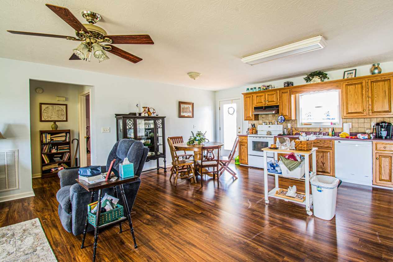 2500 Mayhew Road Scottsville, KY 42164 - Photo 17 of 26 Gallery Image 17