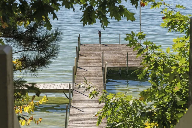 $3,995,000 | 818 Whitfield View, Petoskey, MI 49770