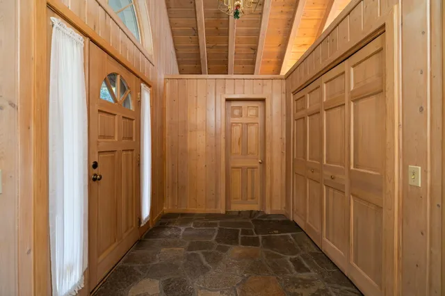 $3,995,000 | 818 Whitfield View, Petoskey, MI 49770