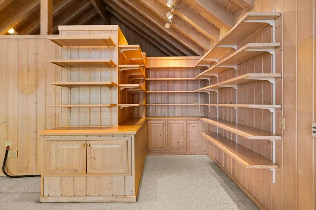 $3,995,000 | 818 Whitfield View, Petoskey, MI 49770