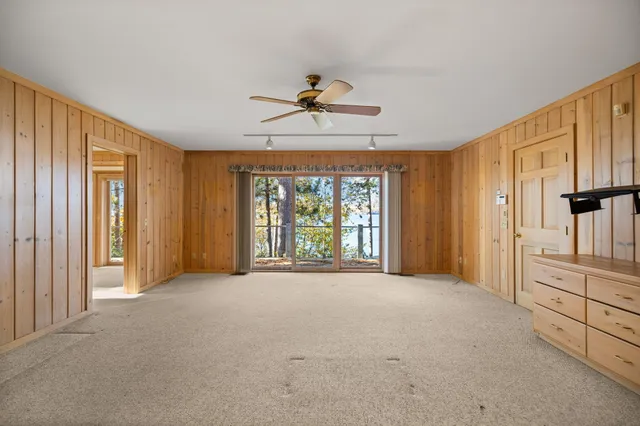 $3,995,000 | 818 Whitfield View, Petoskey, MI 49770