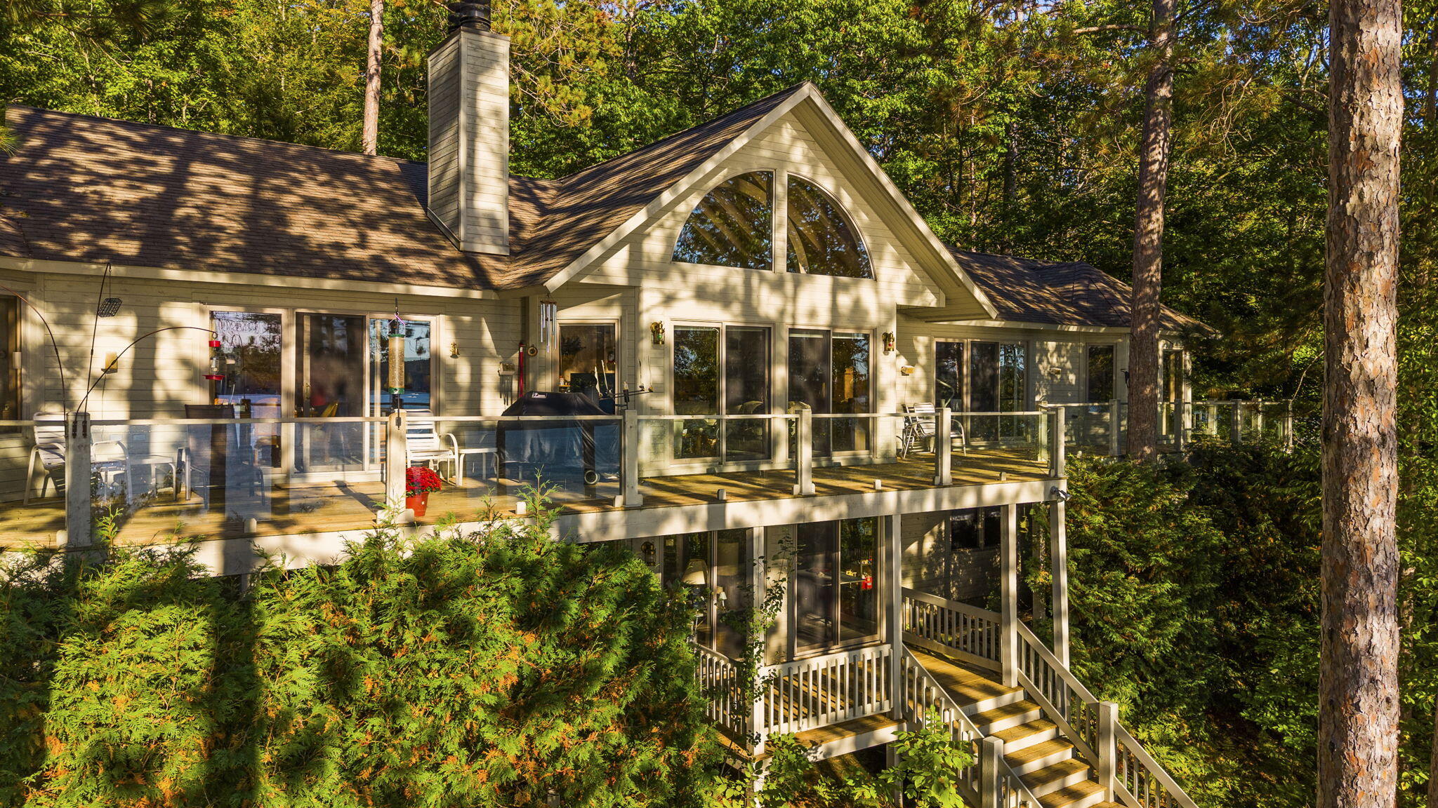 818 Whitfield View Petoskey, MI 49770 - Photo 14 of 186 13-web-or-mls-DJI_20250929171545_0079_D