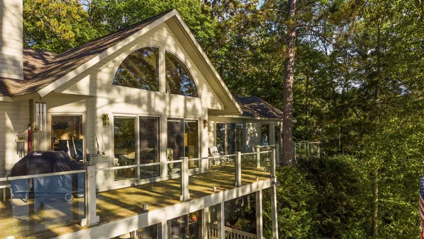 $3,995,000 | 818 Whitfield View, Petoskey, MI 49770