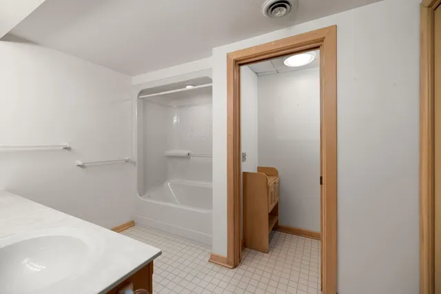 $3,995,000 | 818 Whitfield View, Petoskey, MI 49770