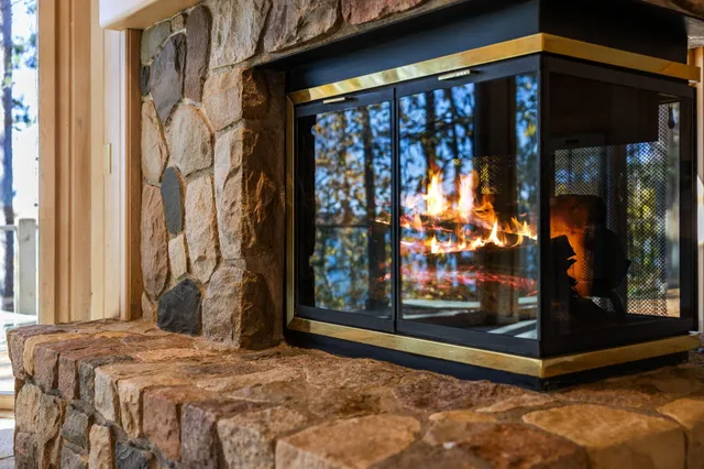 $3,995,000 | 818 Whitfield View, Petoskey, MI 49770