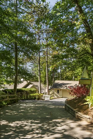 $3,995,000 | 818 Whitfield View, Petoskey, MI 49770