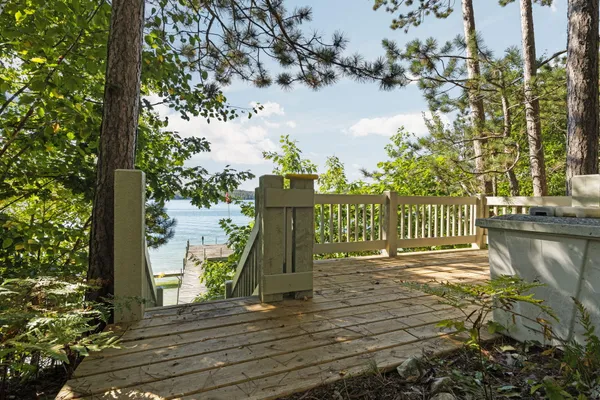 $3,995,000 | 818 Whitfield View, Petoskey, MI 49770