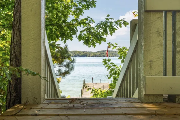 $3,995,000 | 818 Whitfield View, Petoskey, MI 49770