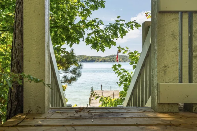 $3,995,000 | 818 Whitfield View, Petoskey, MI 49770