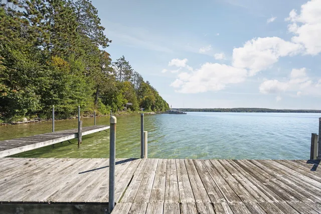 $3,995,000 | 818 Whitfield View, Petoskey, MI 49770