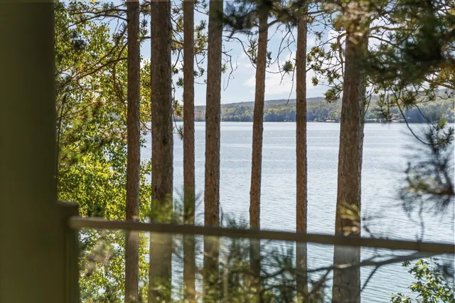 $3,995,000 | 818 Whitfield View, Petoskey, MI 49770